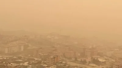 Kahramanmaraş’ta de etkisini göstermeye başlayan çöl tozu dalgası, Türkiye genelinde