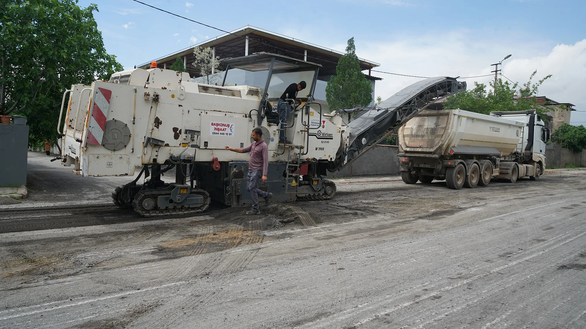 Kahramanmaraş’ta 7 Sokak Asfaltla Buluştu, 3 Sokakta Daha Hazırlık Yapılıyor