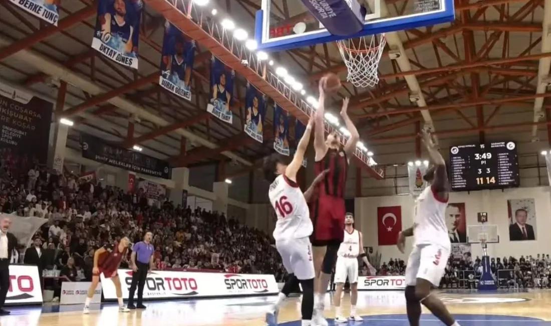 Kipaş İstiklal Basketbol,  play-off çeyrek final ikinci maçında evinde Gaziantep
