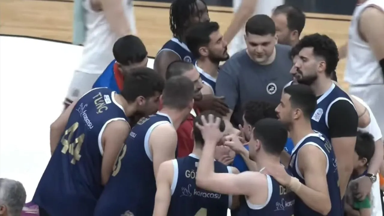 İstiklal Basketbol Yarı Final için parkede!