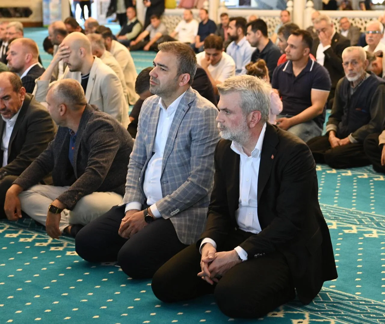 Kahramanmaraş ellerini şehitleri için açtı!