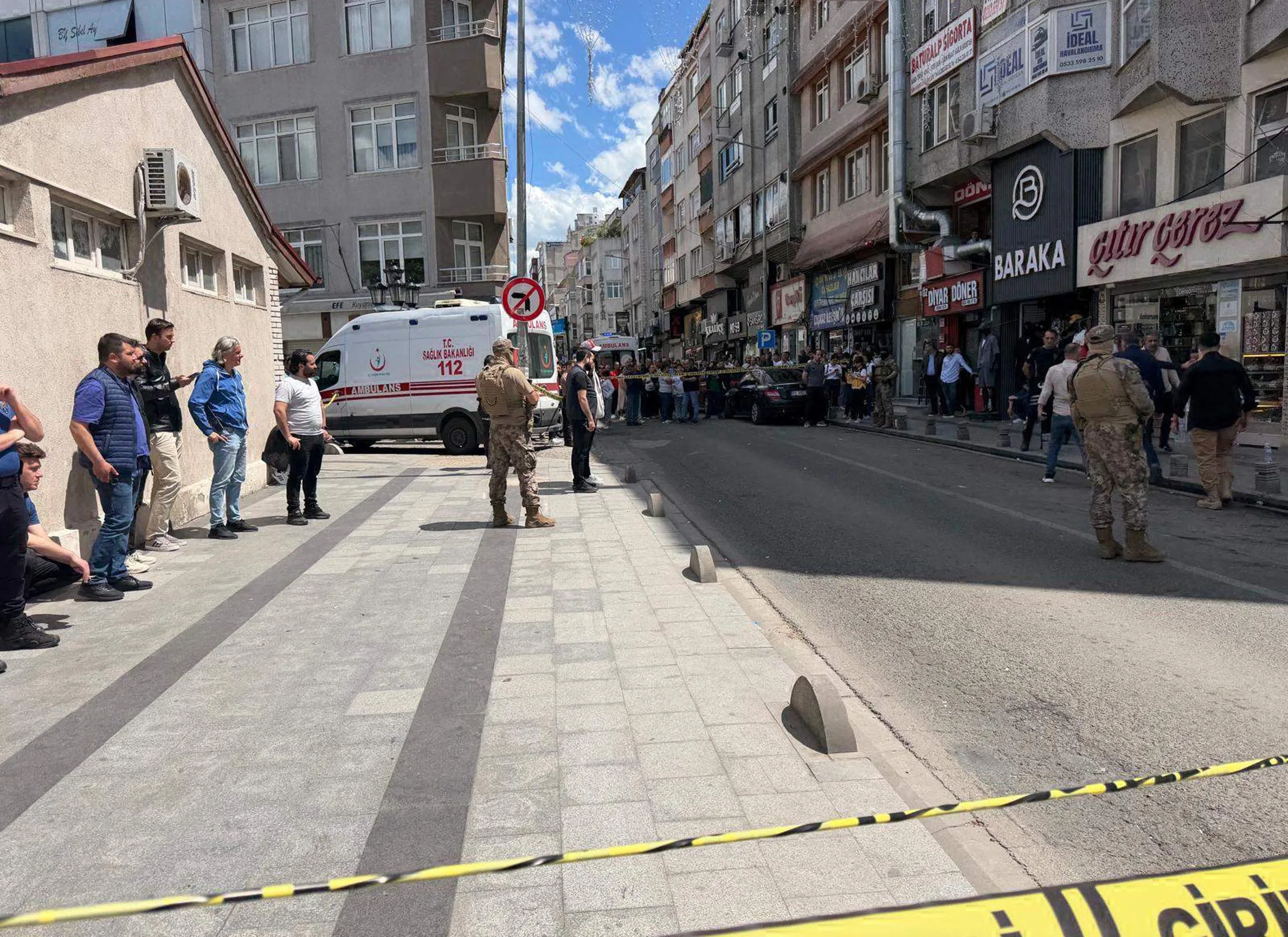 Türkiye yasta: 2 polisimiz şehit