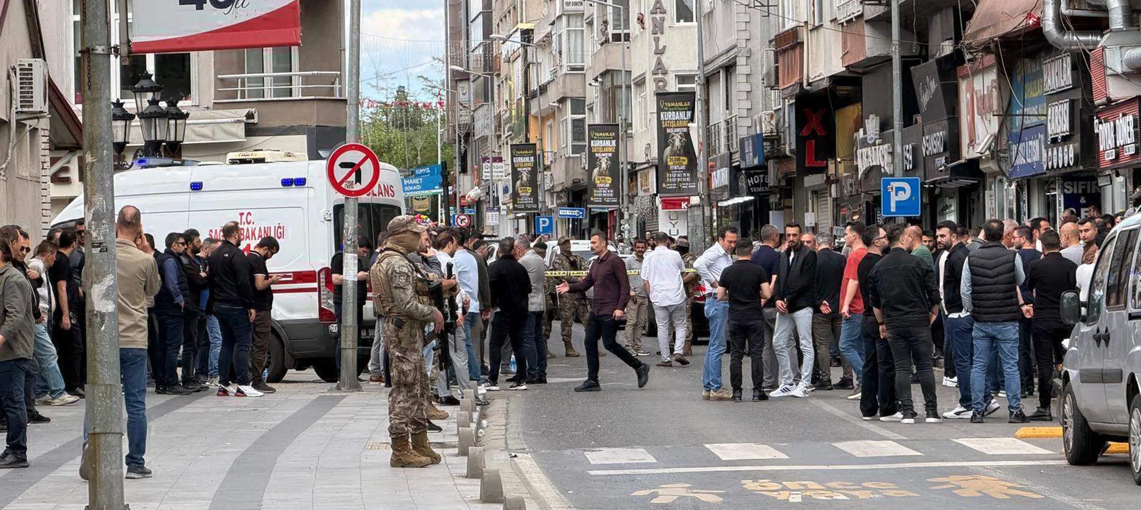 Türkiye yasta: 2 polisimiz şehit
