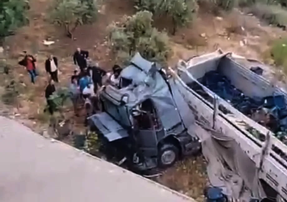 Viyadükten Uçan TIR Can Aldı: 3 Ölü 3 Yaralı