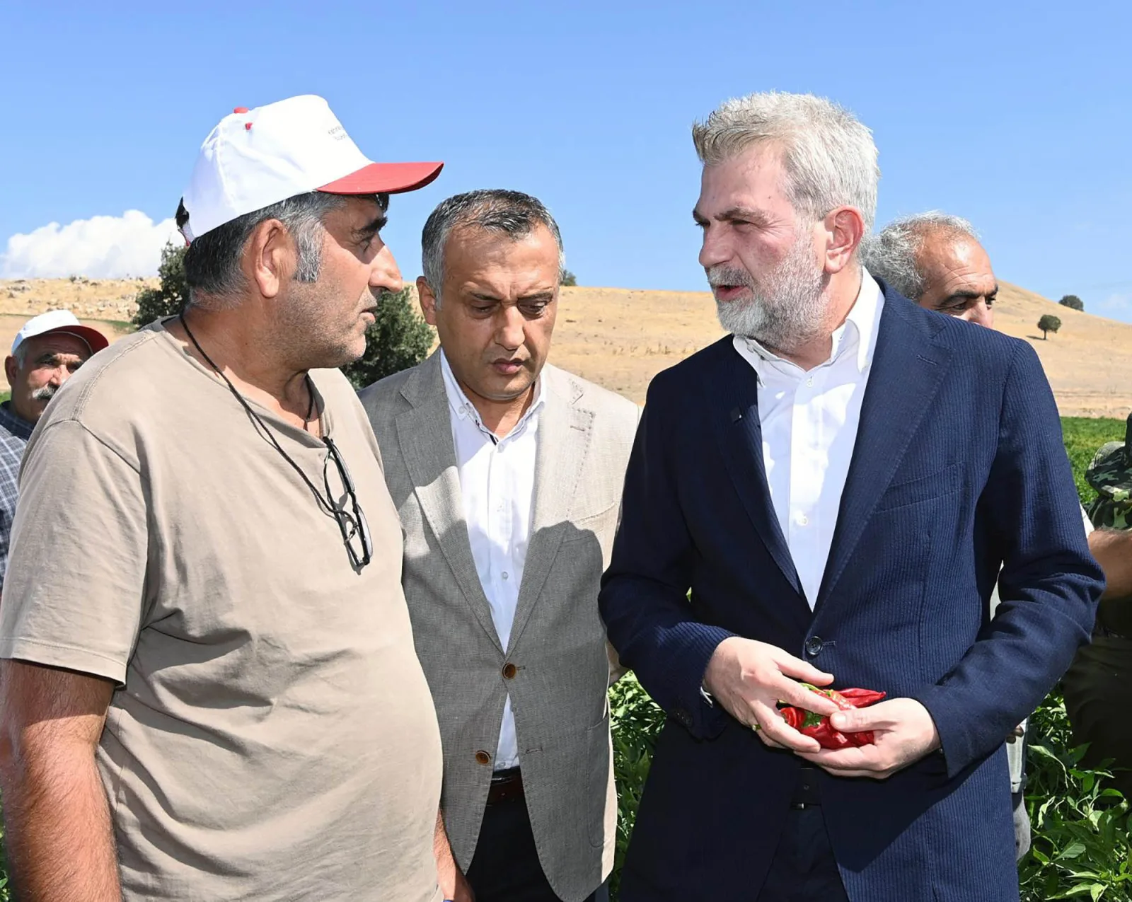 Başkan Görgel’den Üreticiye Tam Destek Başkan Görgel’den Üreticiye Tam Destek