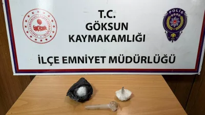 Kahramanmaraş’ta polis ekiplerinin uyuşturucuya yönelik gerçekleştirdiği operasyonlarda çeşitli miktarlarda uyuşturucu