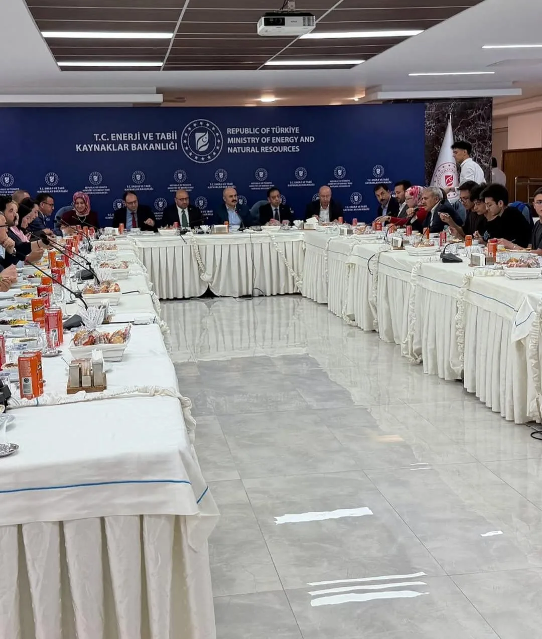Andırınlı Vekil Şahin öğrencilerle buluştu