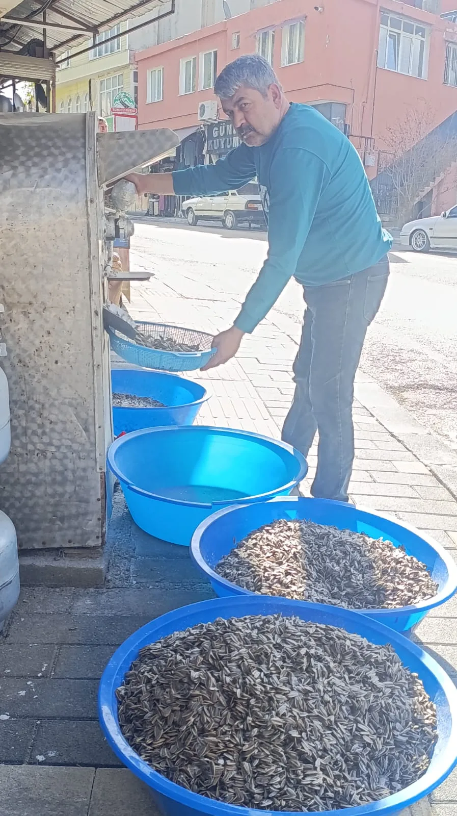 Andırın’da Kuruyemişin Adresi: “Dünyanın En Kalitelisini Kavuruyoruz”