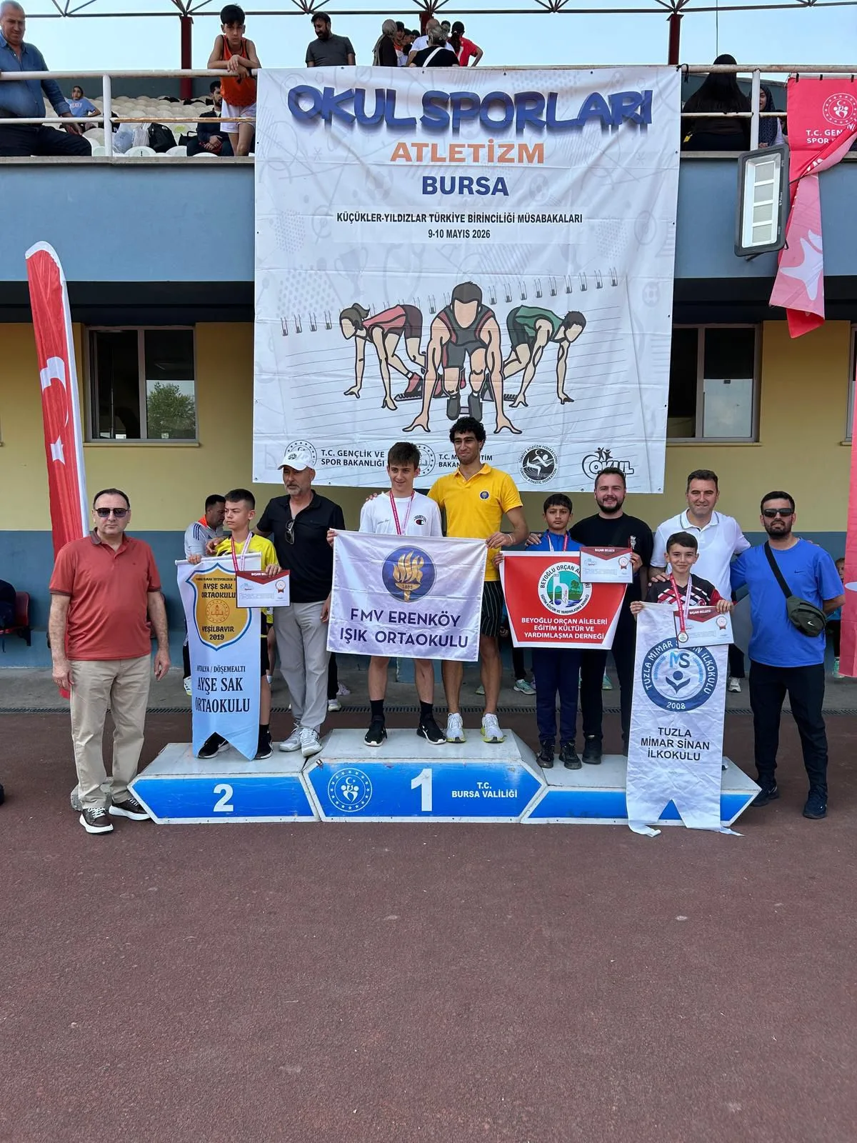 TÜrkoğlu'nun Gurururu: Zekeriya Mert Türkiye Kürsüsünde!