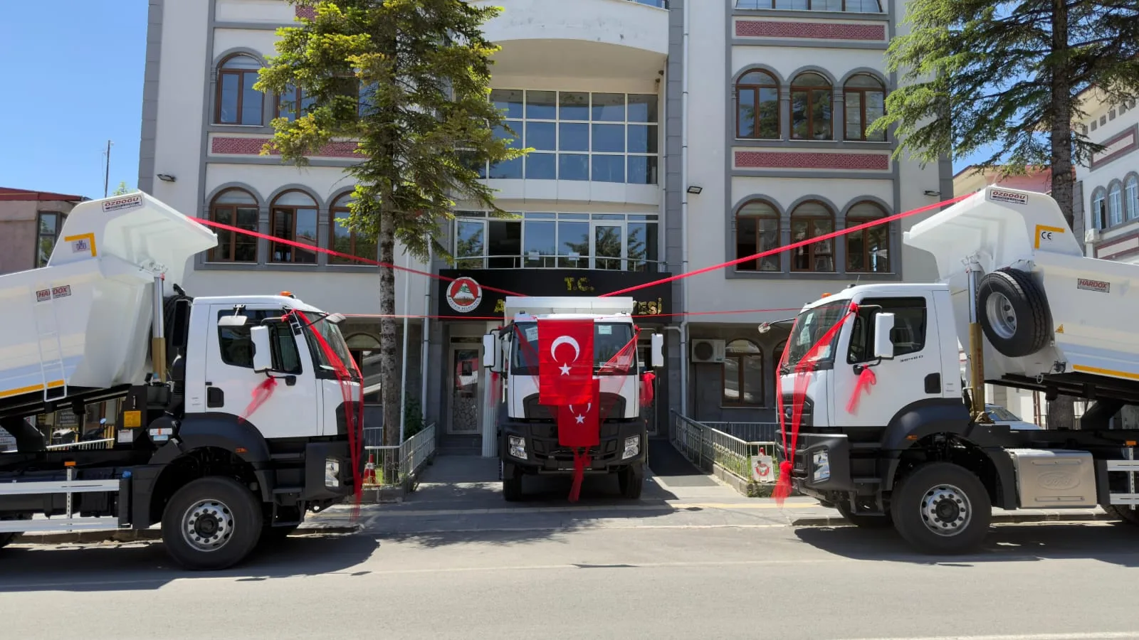 Andırın Belediyesi Araç Filosunu Son Model Kamyonlarla Güçlendirdi