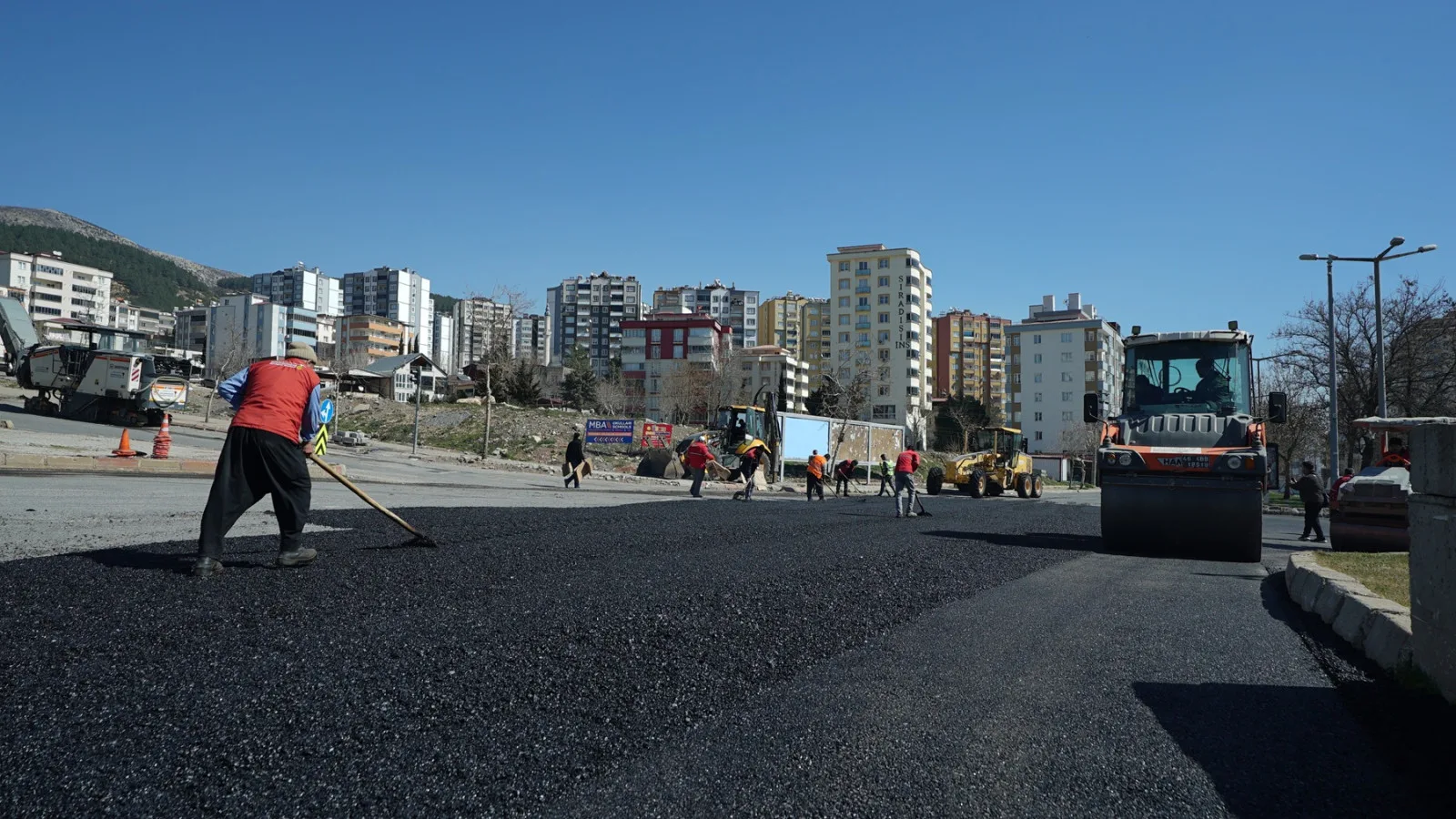 Kahramanmaraş’ta Asfalt Seferberliği!