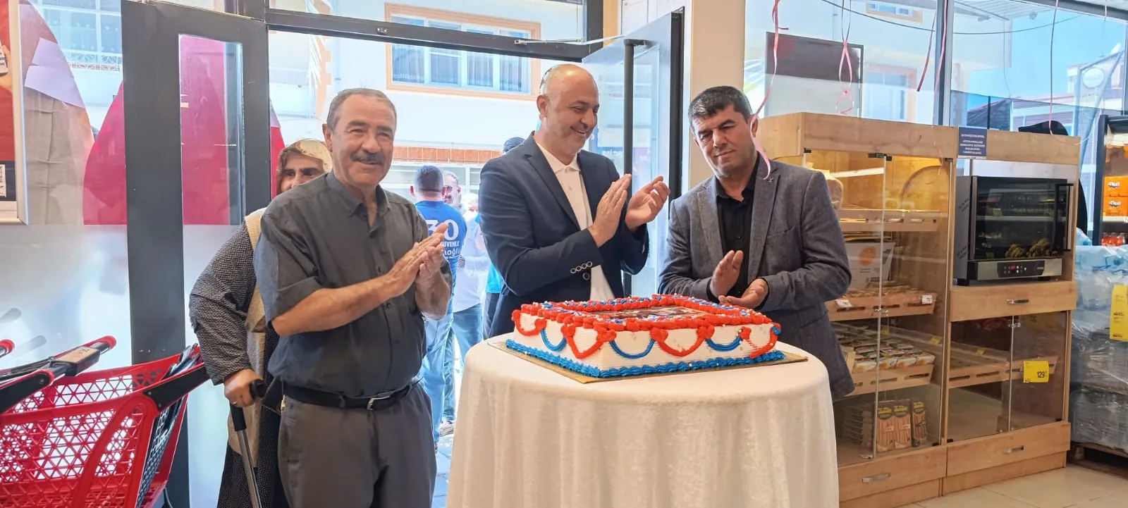 Andırın’a Modern Alışveriş Durağı açıldı