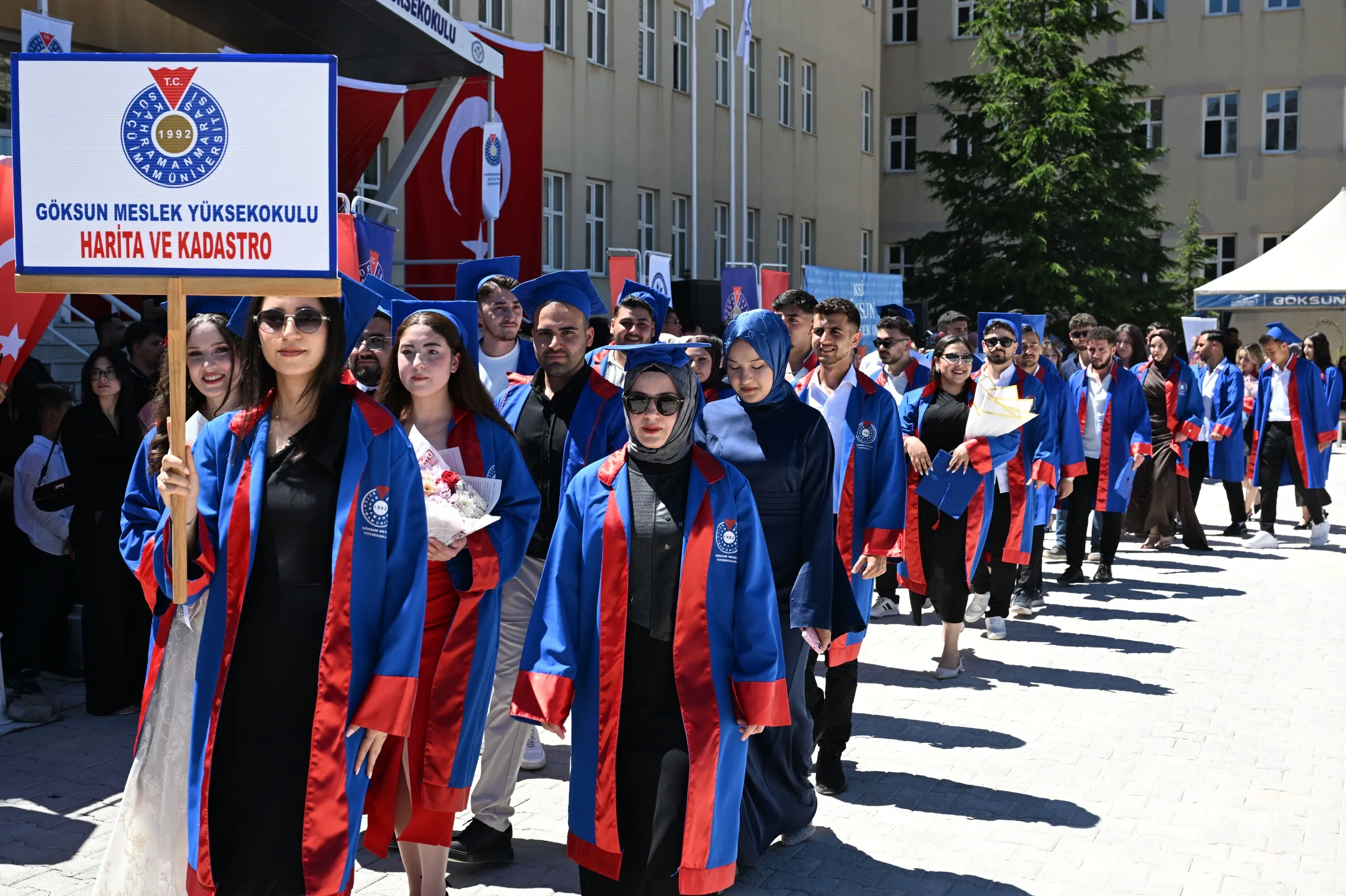 Göksun'da Mezuniyet Coşkusu