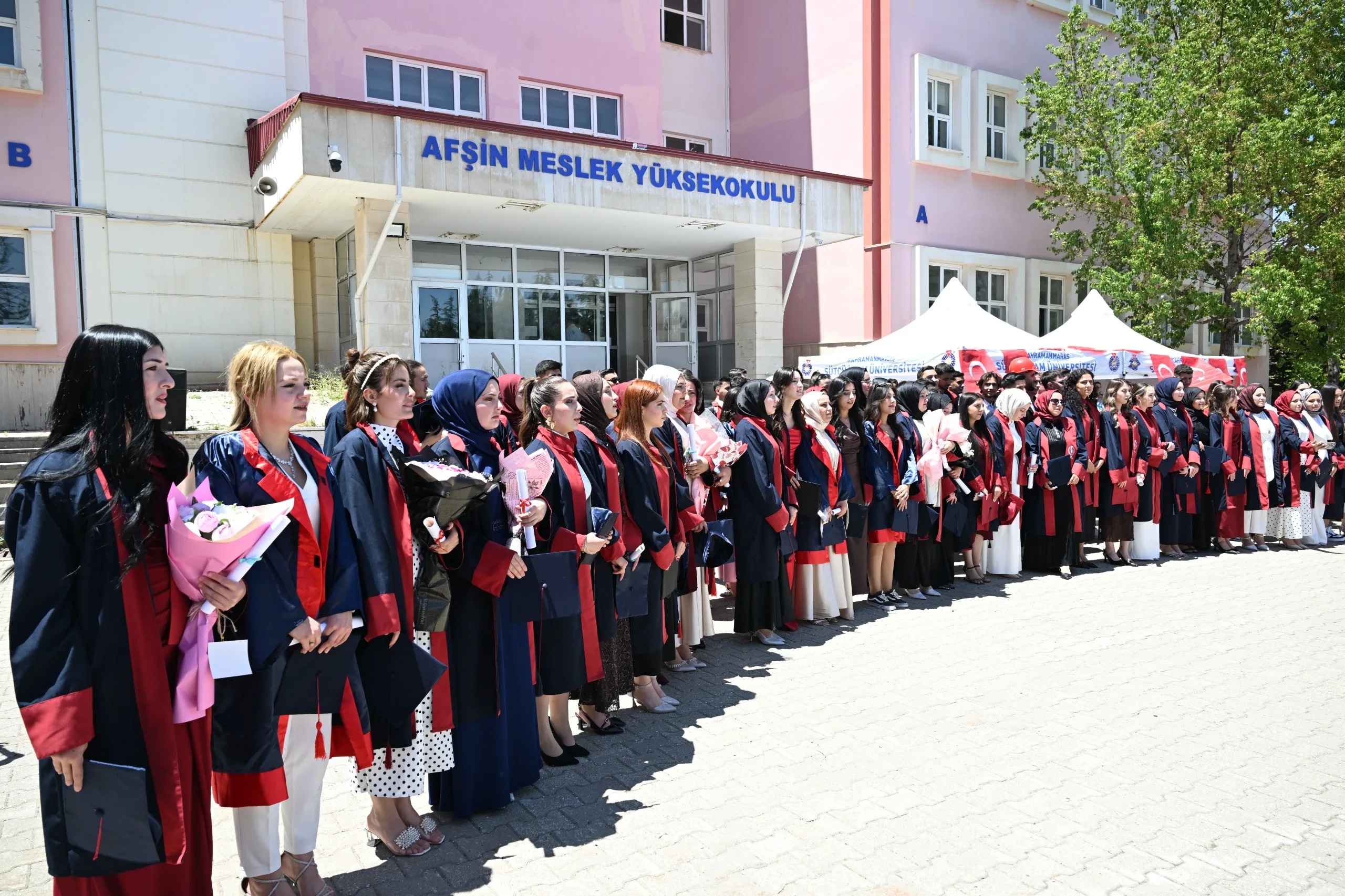 Afşin’de Mezuniyet Coşkusu