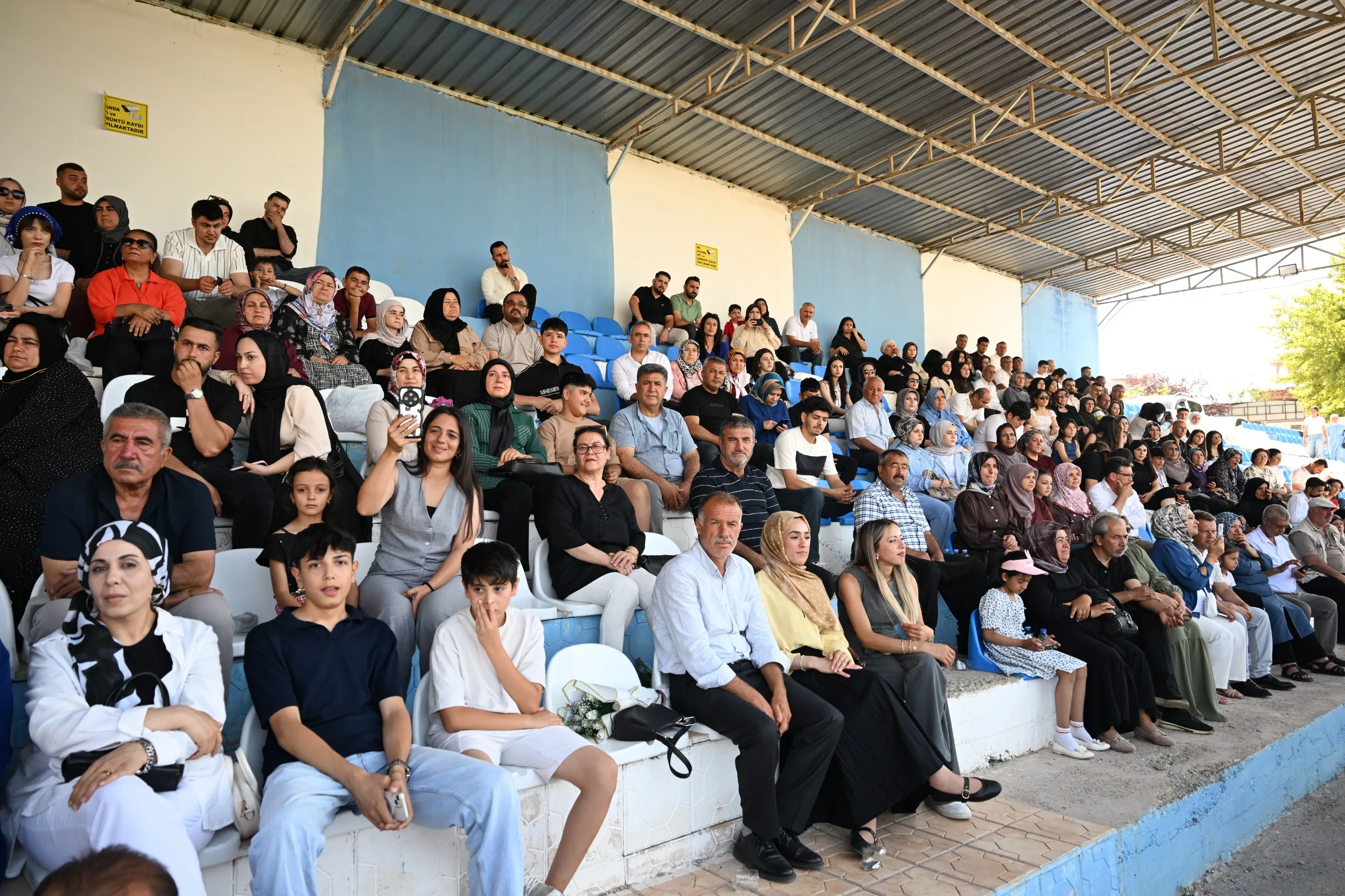 Pazarcık Meslek Yüksekokulu'nda Mezuniyet Heyecanı