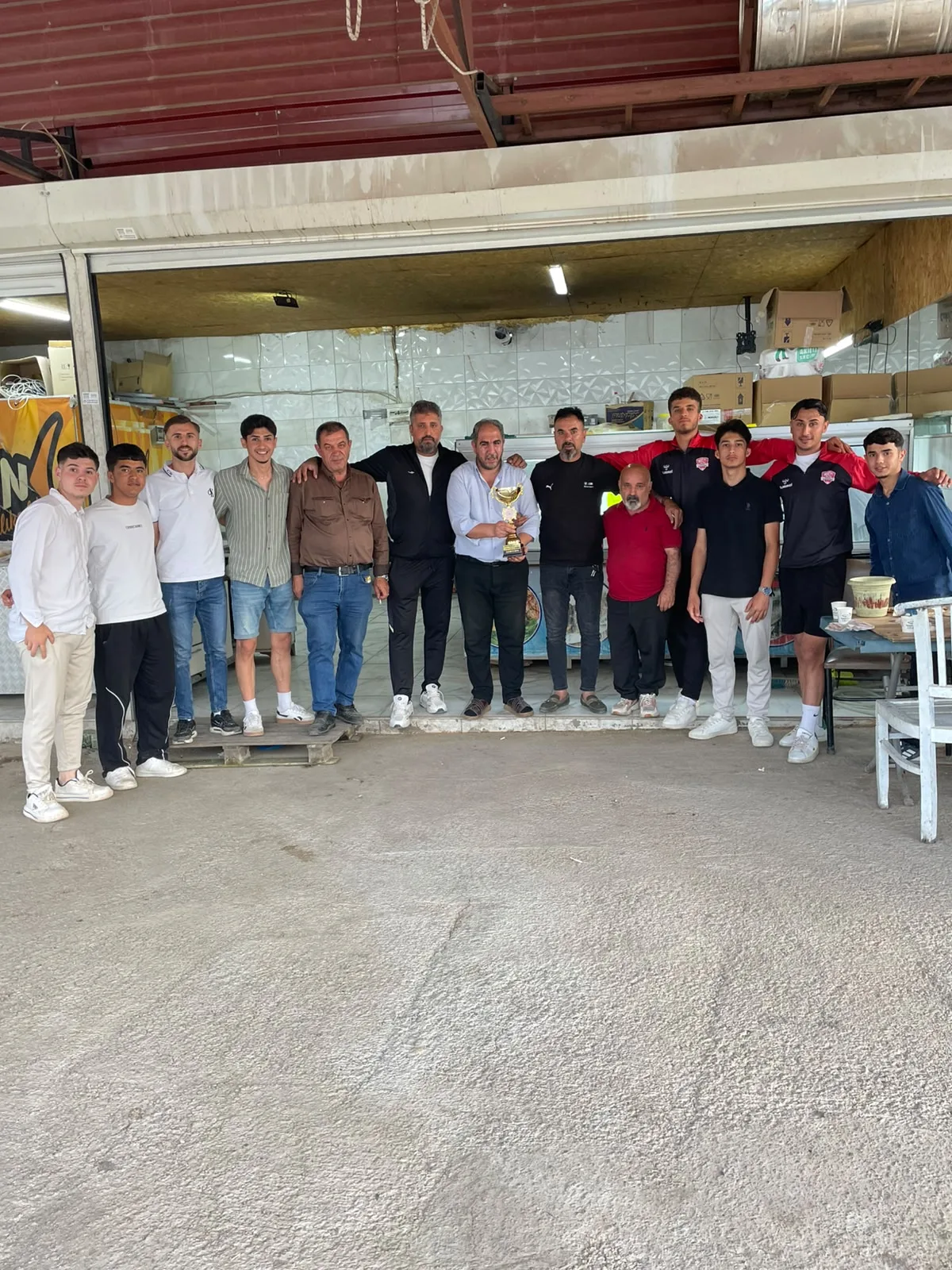 Kahramanmaraş 2. Amatör Küme Lideri Döngele Bozdağspor Şampiyonluğu Yemekle Kutladı!