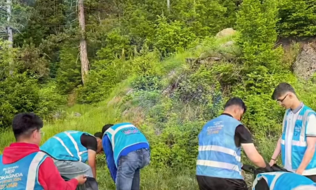 Kahramanmaraş’ın Andırın ilçesinde, 5 Haziran Dünya Çevre Günü kapsamında doğaya