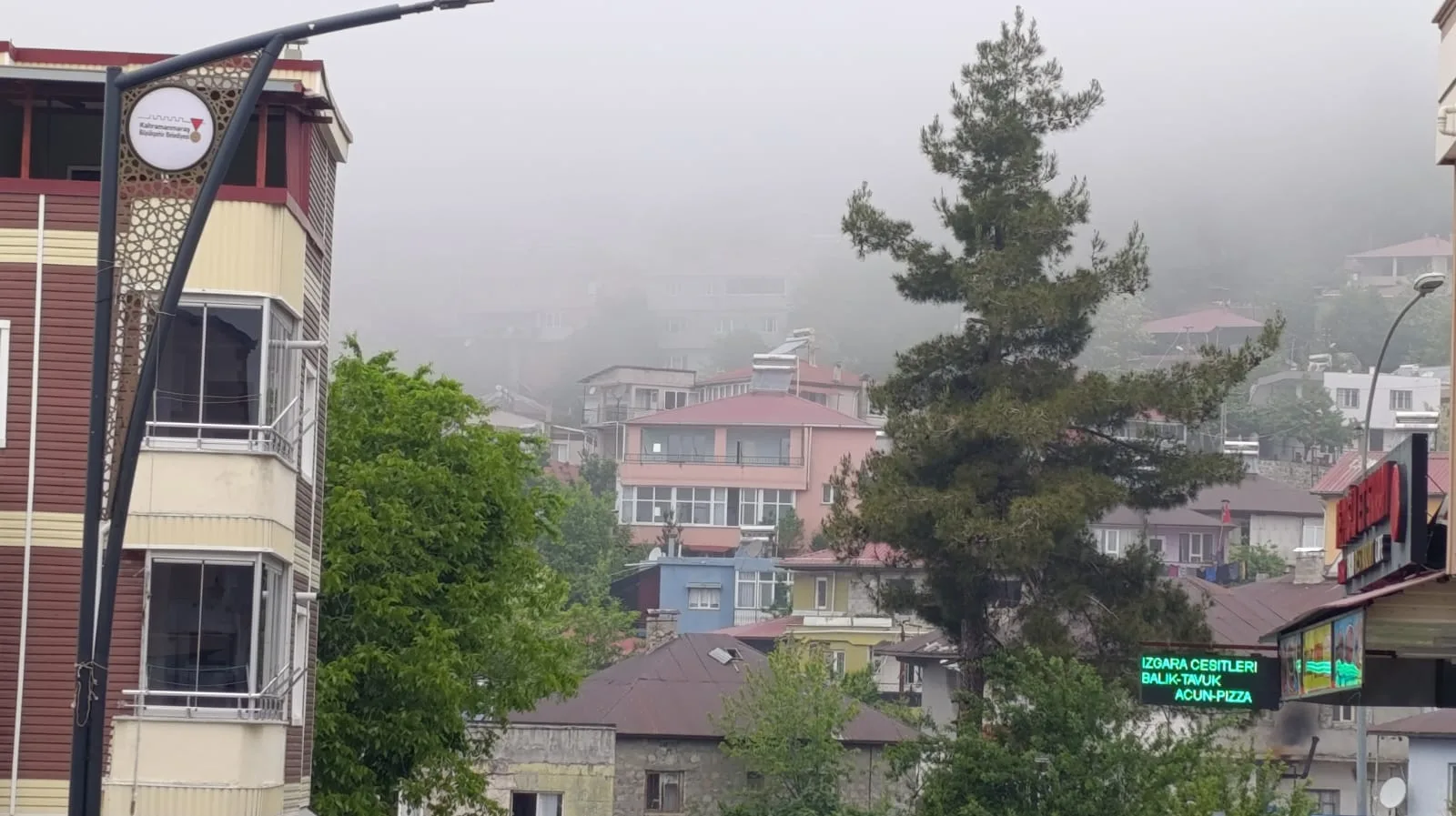 Andırın’da Sis ve Zopur Etkili Oluyor: Görüş Mesafesi Düştü!