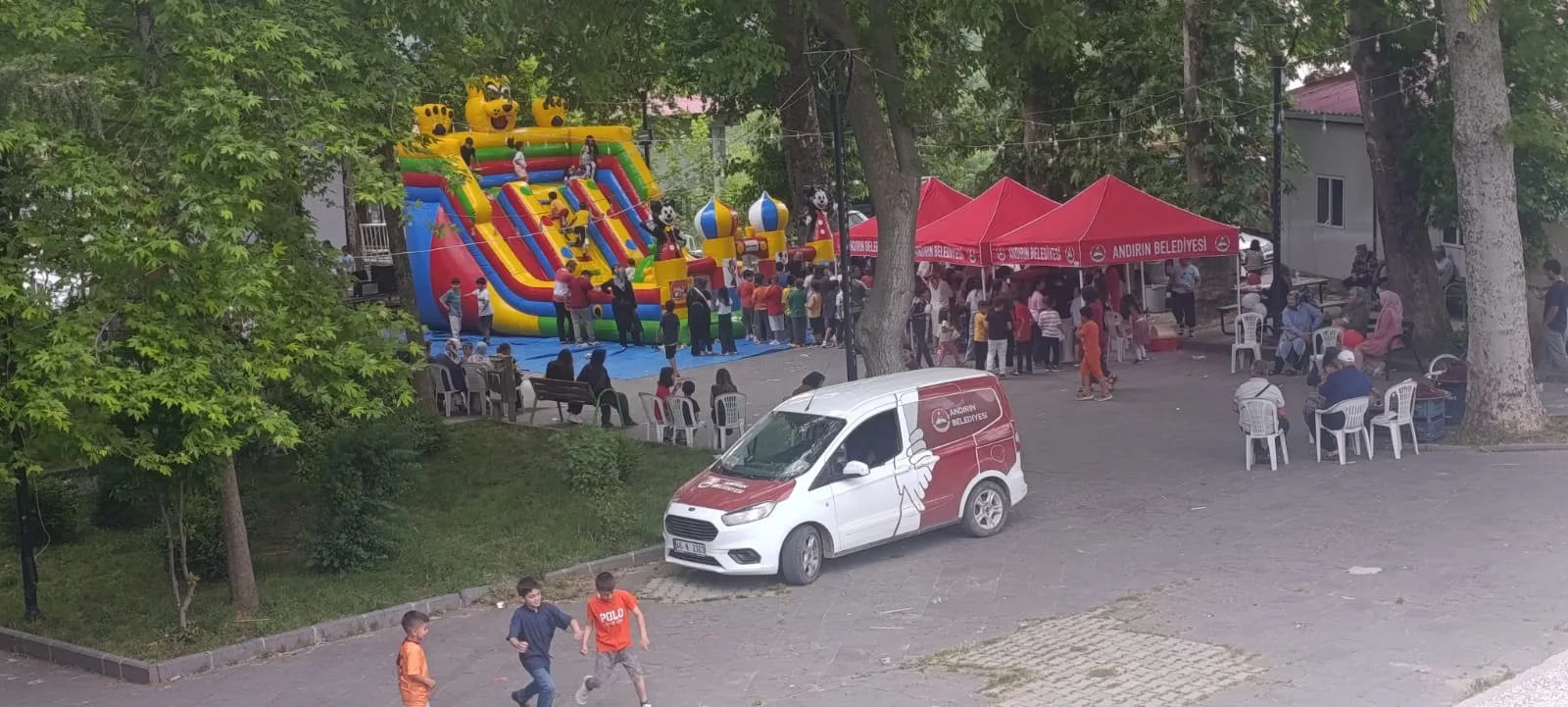 Kışla Bahçesi Çocuk Sesleriyle Şenlendi