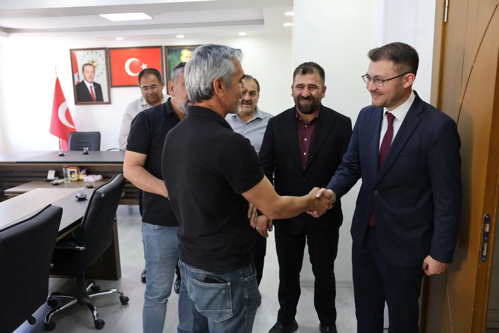 Başkan Göktaş, Muhtarlarla Mahallelerin Geleceğini Masaya Yatırdı