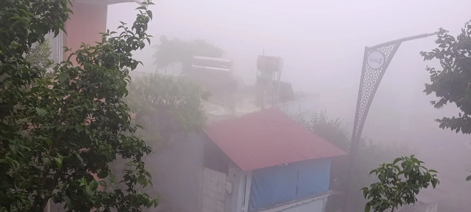 Andırın'da Yaz Beklentisi Yerini Karadeniz Havasına Bıraktı Andırın'da Yaz Beklentisi Yerini Karadeniz Havasına Bıraktı