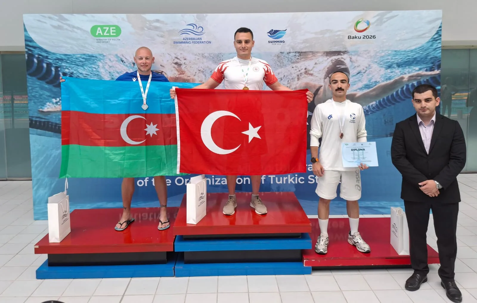 Kahramanmaraşlı Yüzücü Türk Dünyası Şampiyonu!