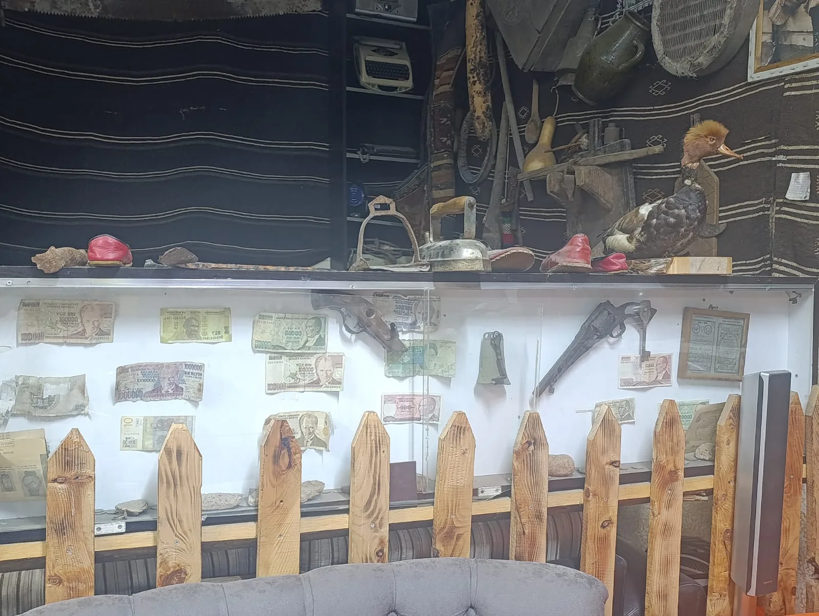 Andırın’da Bir Çay Evi Değil, Adeta Tarih Müzesi!