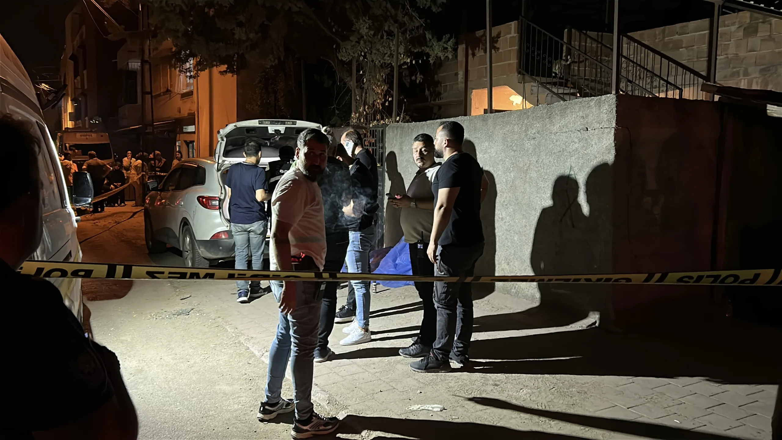 Alacak verecek cinayeti: Silahla yaralandı bıçakla öldürdü!