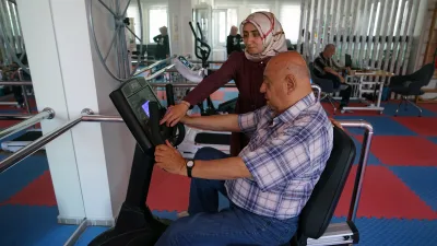 Büyükşehir Belediyesinin Aktif Yaşam Merkezi’nde 65 yaş ve üzeri vatandaşlara