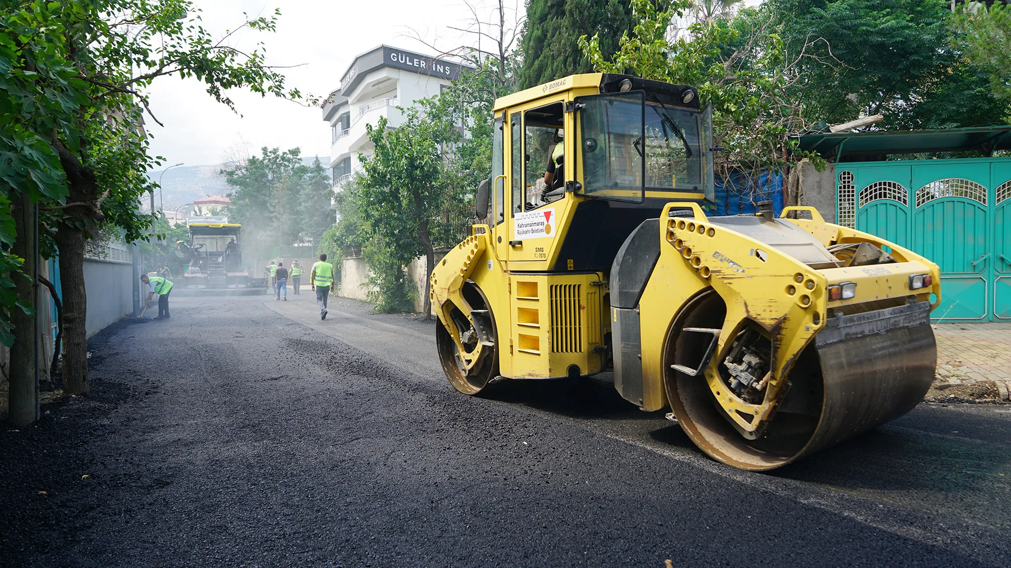 Kahramanmaraş’ta Asfalt Seferberliği 23 Farklı Noktada Devam Ediyor