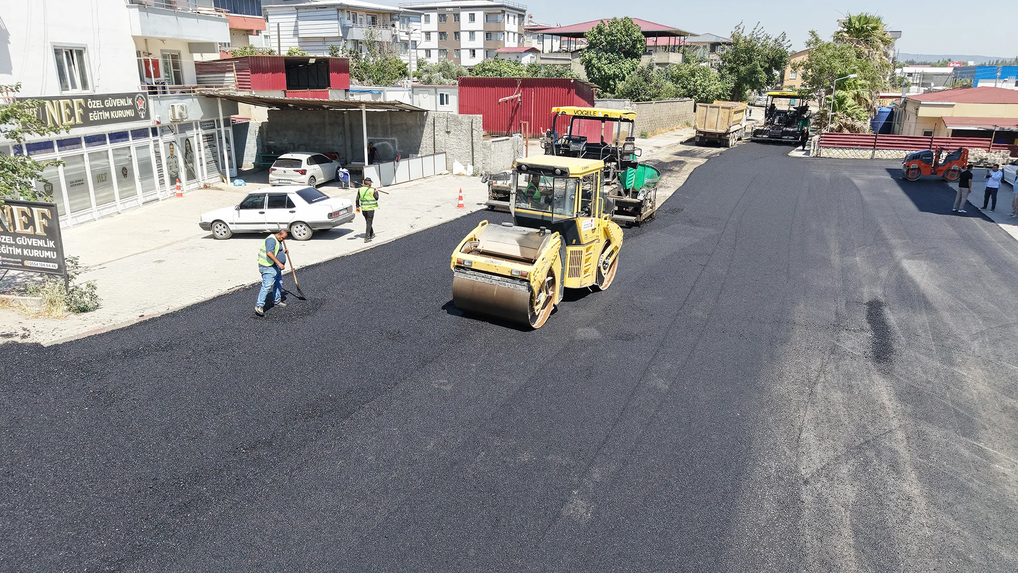 Kahramanmaraş’ta Asfalt Seferberliği 23 Farklı Noktada Devam Ediyor