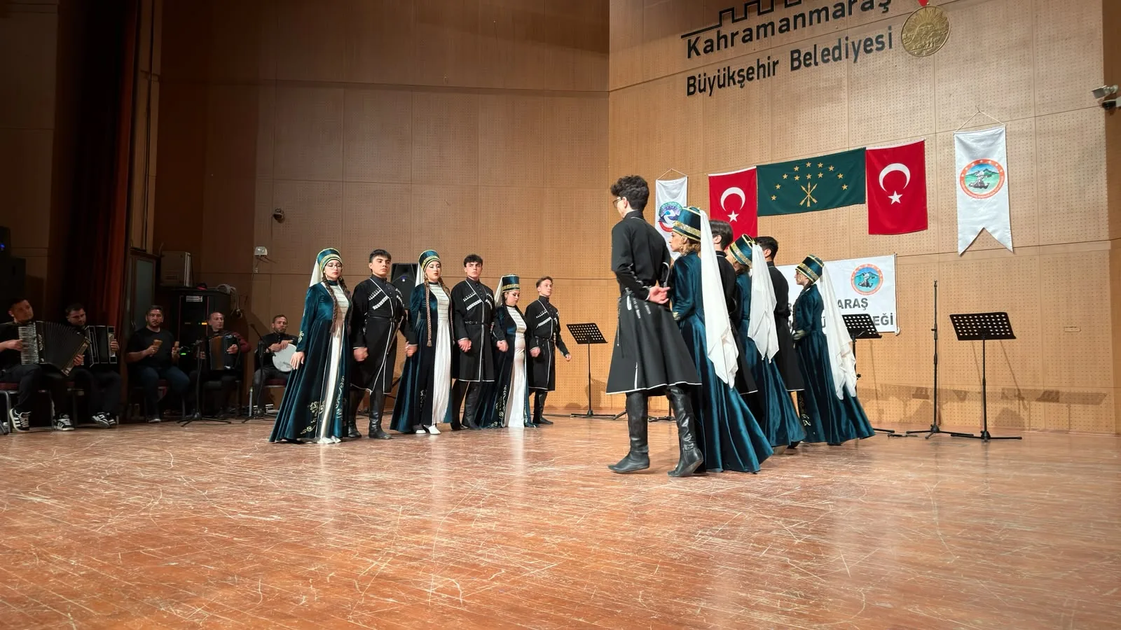 Kahramanmaraş’ta Kafkasya rüzgarı esti!