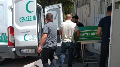 Gaziantep’te karne dağıtım töreninin ardından gittikleri parkta okul arkadaşı Halil