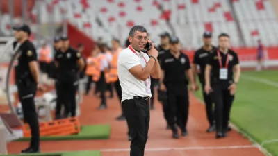 Belirsizliklerin hat safhada olduğu Kahramanmaraş İstiklalspor’da başkan Ahmet Gaffar Akarca,