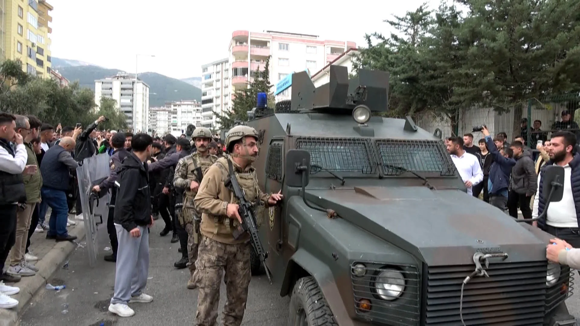 Okul Katliamında Göz Göre Göre Gelen İhmal: 32 Kez Sinyal Vermiş!