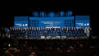 Türk edebiyatına kazandırdığı sayısız şair, yazar ve fikir insanıyla kültür