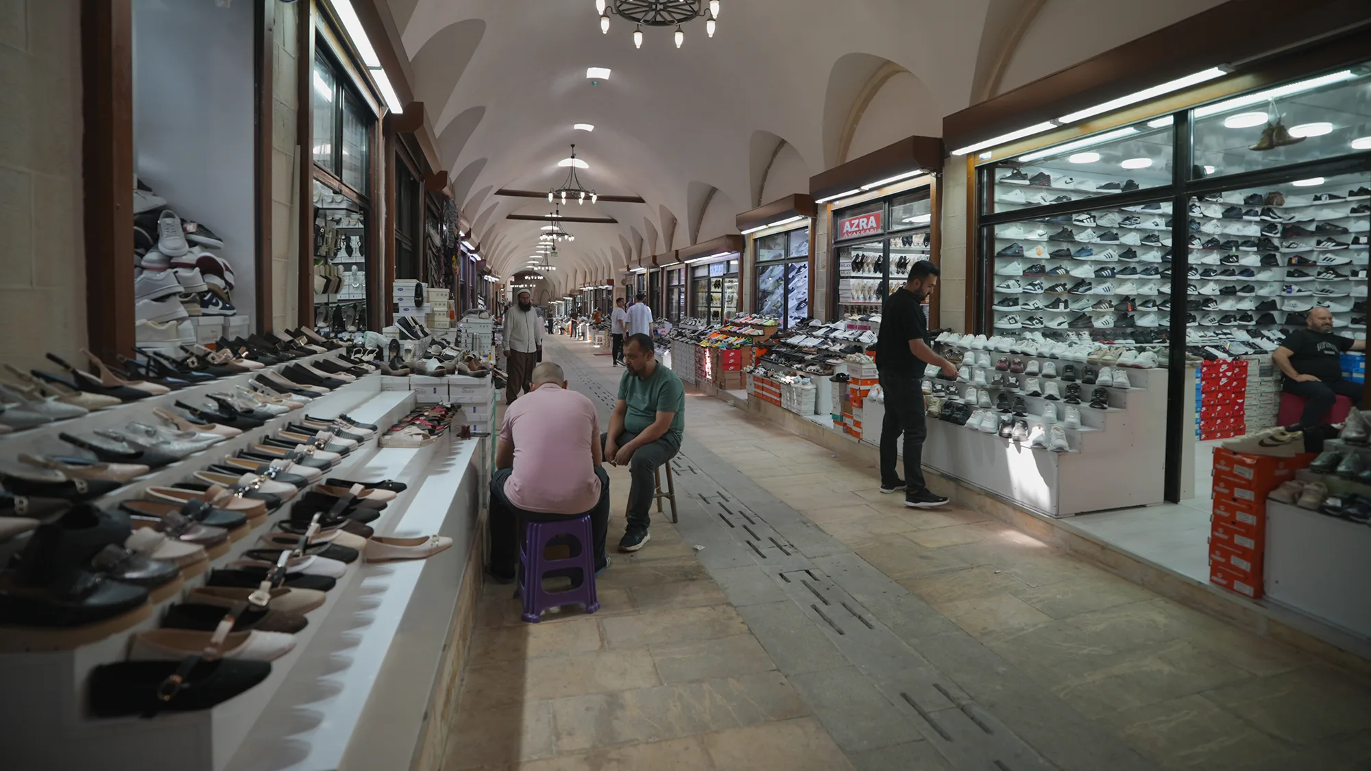 Tarihi Kapalı Çarşı Yeniden Hayat Buluyor: Asırlık Çarşıda Kepenkler Açıldı
