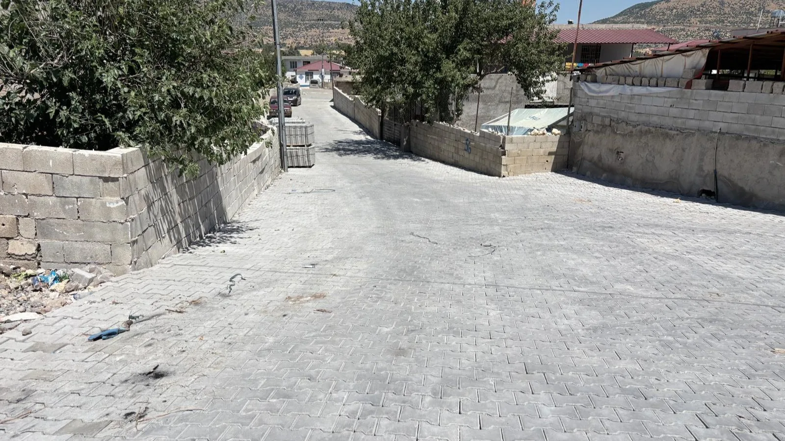 Büyükşehir’den Pazarcık Ufacıklı’ya 6 Bin Metrekarelik Kilit Parke