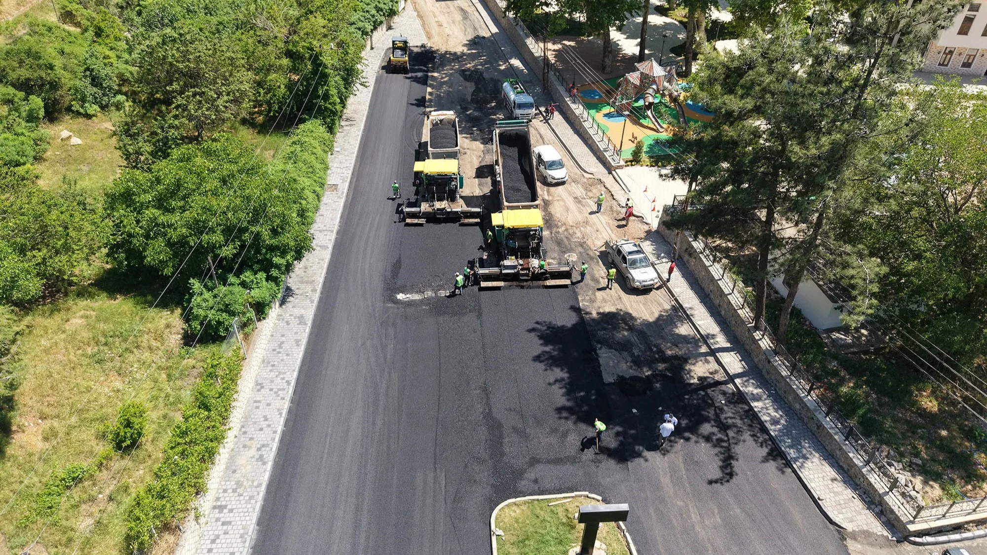 Büyükşehir düğmeye bastı: Pınarbaşı Caddesi yenileniyor