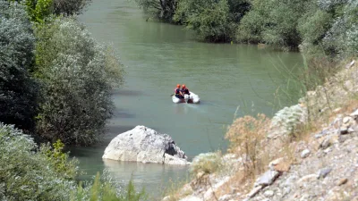 Kahramanmaraş’ın Onikişubat ilçesinde arkadaşlarıyla piknik yaptığı sırada yükselen su seviyesinin