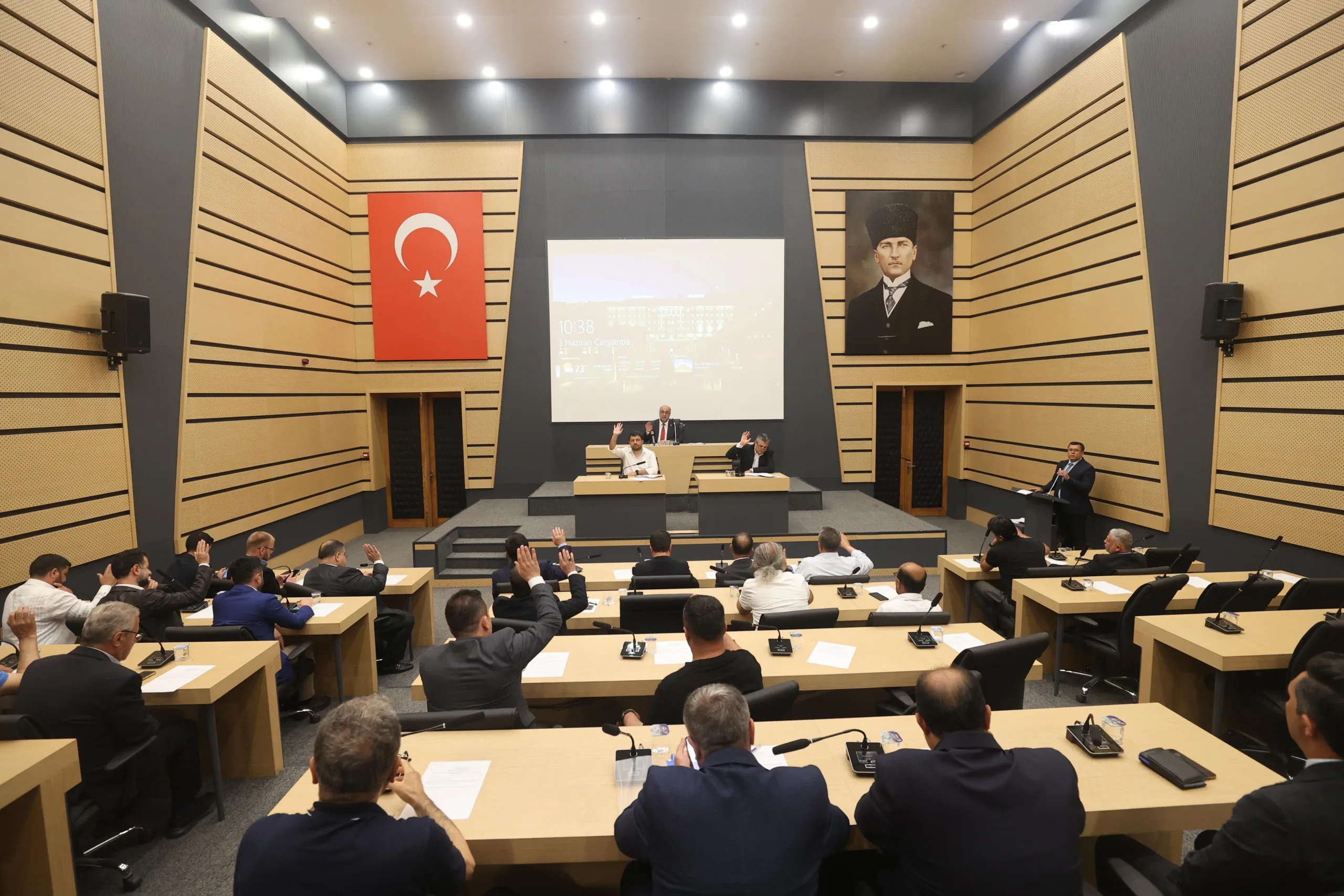 Dulkadiroğlu Meclisi Toplandı: Elektrikli Araçlar İçin Kritik Adım!