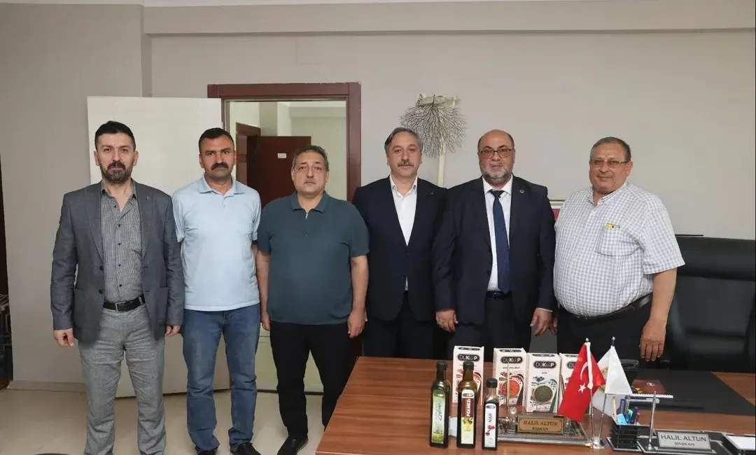 Dulkadiroğlu Belediye Başkanı Mehmet Akpınar, ilçedeki meslek odalarına yönelik ziyaretleri