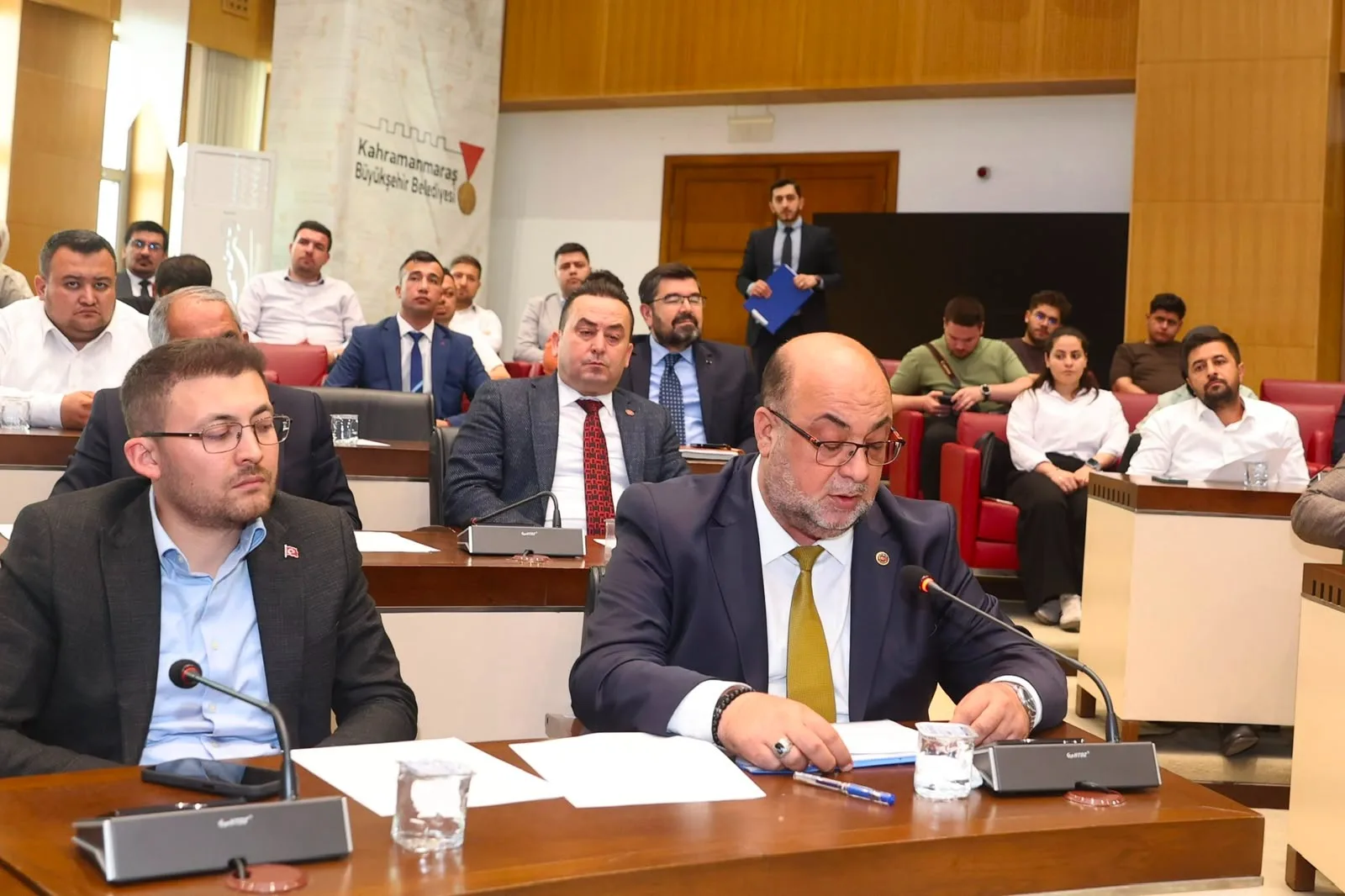 Mehmet Akpınar: “Bu Şehir Daha Fazla Bekleyemez”