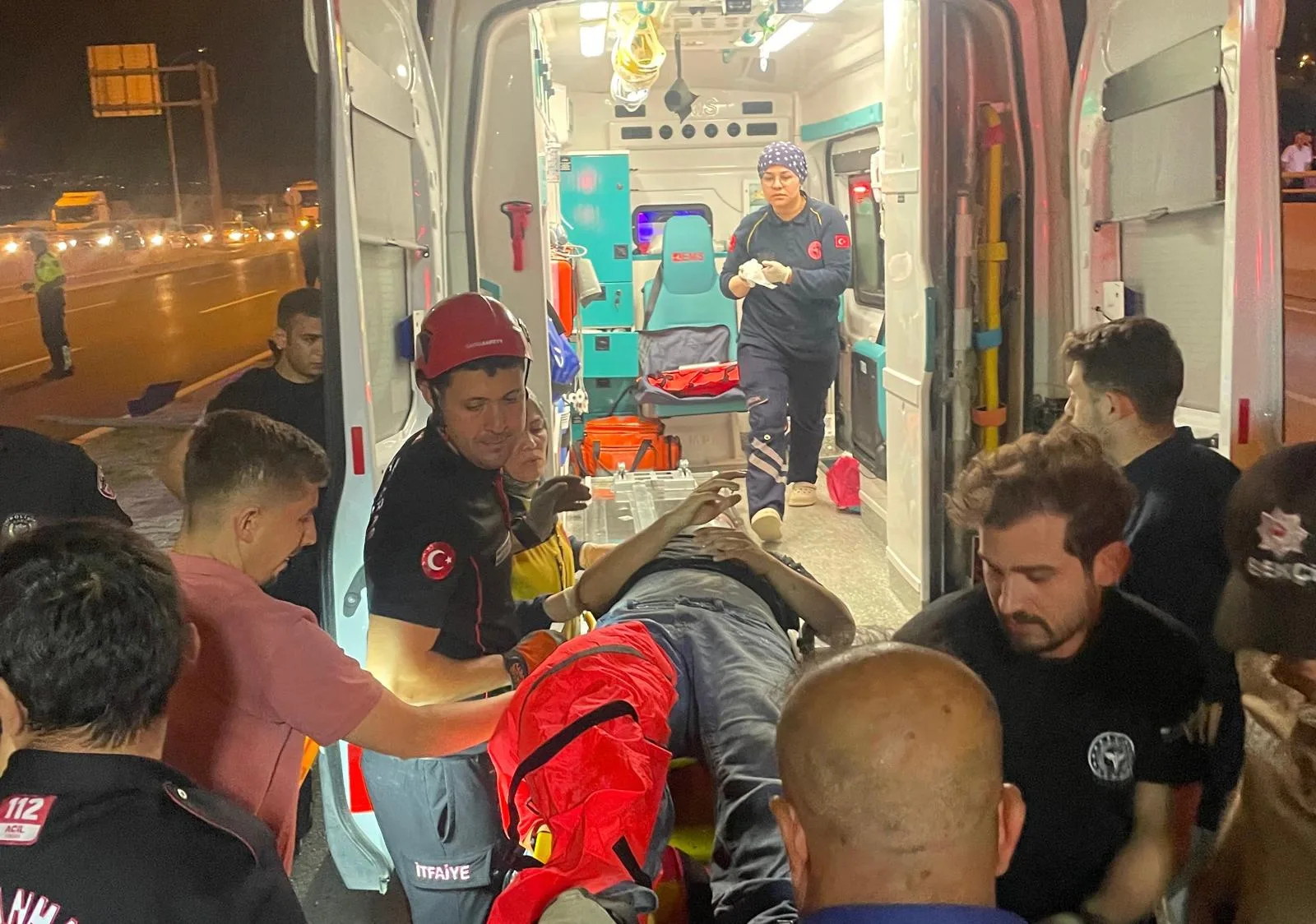 Kahramanmaraş’ta Kanlı Kaza: Direğe Çarpan Araçta Can Pazarı!