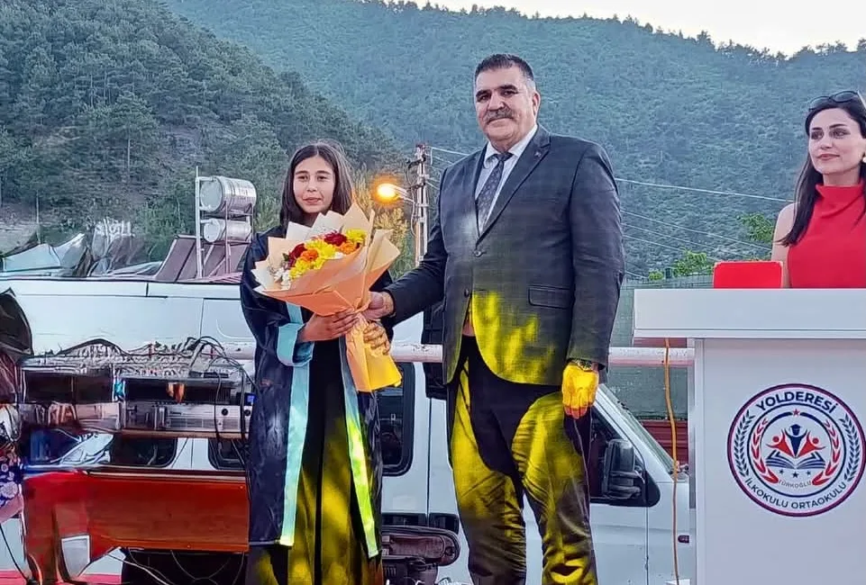 Kahramanmaraş'ta eğitim öğretim yılının sona ermesiyle birlikte mezuniyet heyecanı da