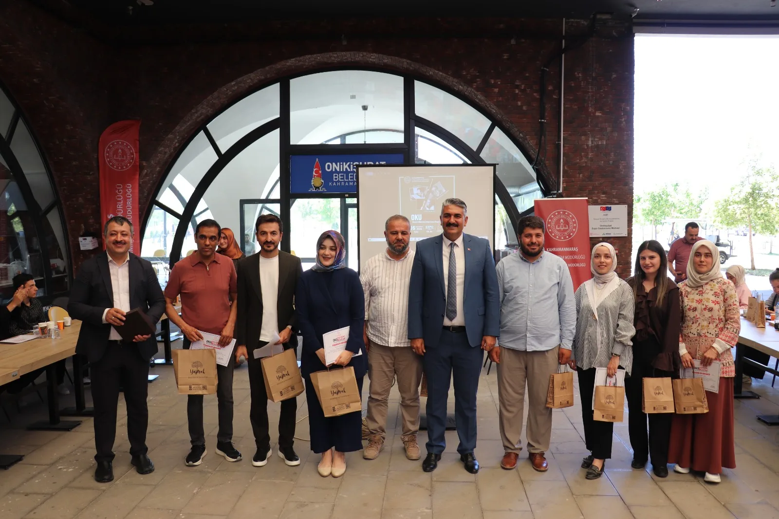 Kahramanmaraşlı Gençlerin "Oku-Yorum" Yolculuğunda Yıl Sonu Coşkusu