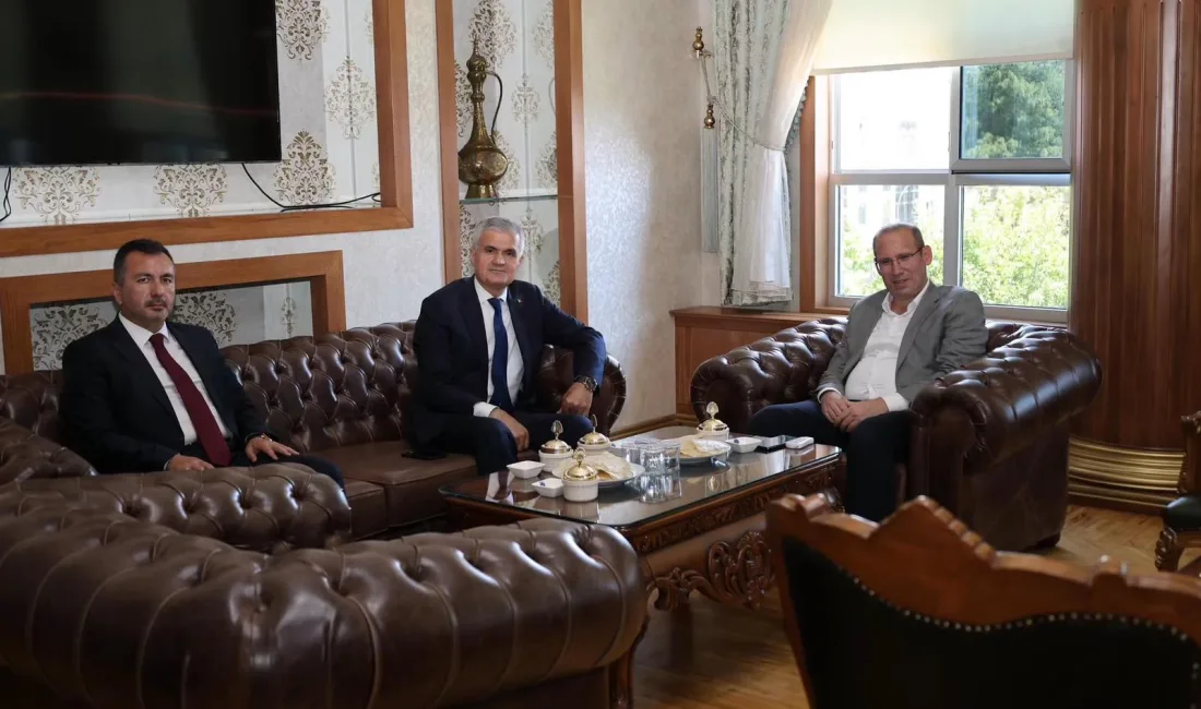 Kahramanmaraş İl Milli Eğitim Müdürü Turan Akpınar, Türkoğlu Kaymakamı Mustafa