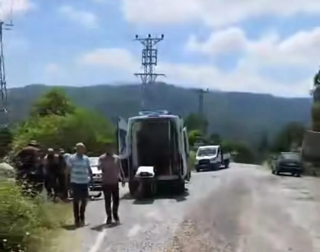 Andırın’da feci kaza: 2 kamyon kafa kafaya çarpıştı