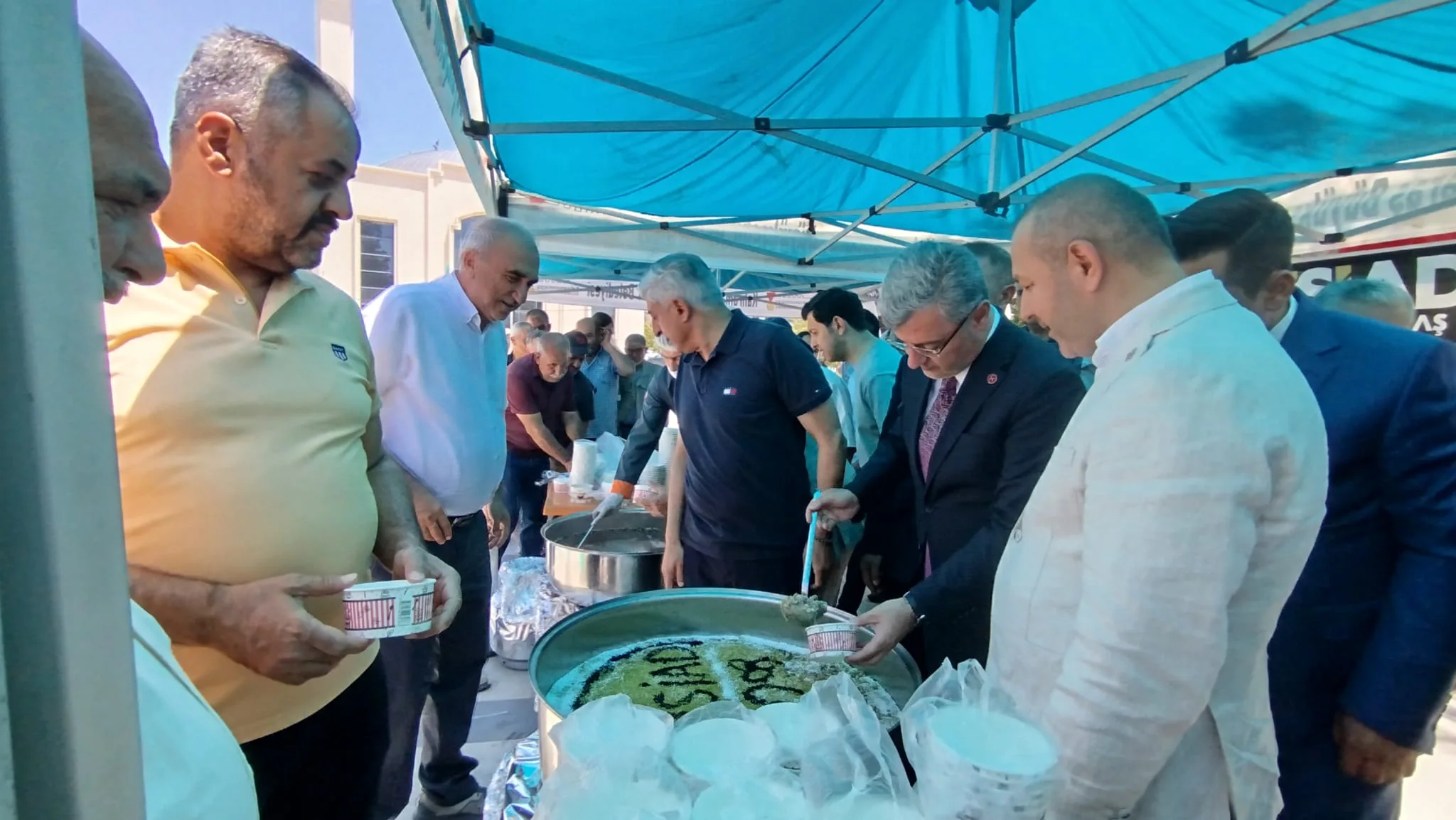 MÜSİAD’dan Aşure İkramı