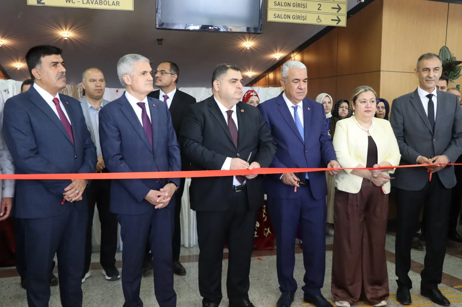 Hayat Boyu Öğrenmenin Renkleri Geleneksel Yıl Sonu Sergimizde Buluştu